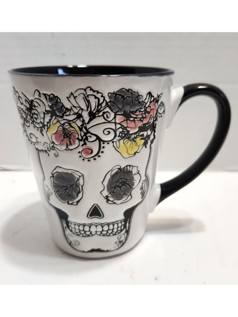 Day Of The Dead Floral Skull Ceramic Coffee Mug 12 Oz Black Interior & Handle